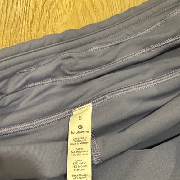 Lululemon skirt, 8 - Picture 2 of 4